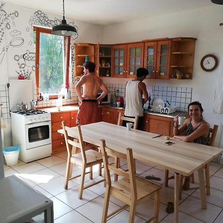 Budapest Garden Hostel Экстерьер фото